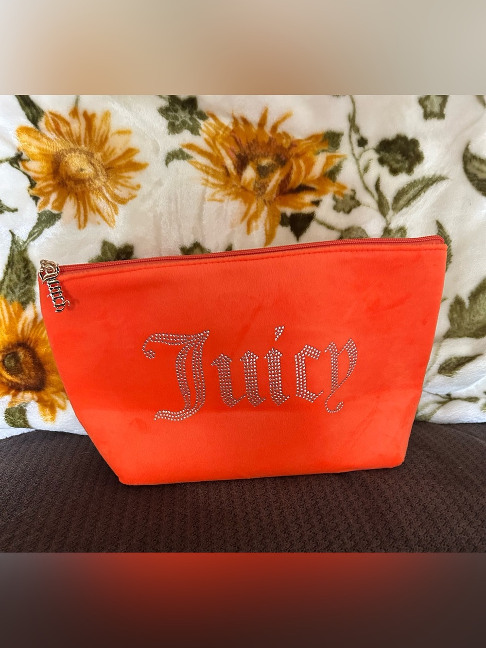 π§‘ Juicy Couture Large Orange Velour Makeup Bag π§‘